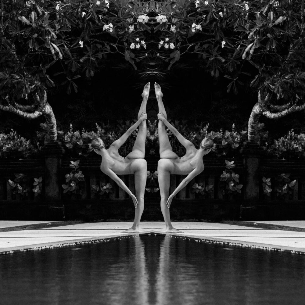 Nude art yoga